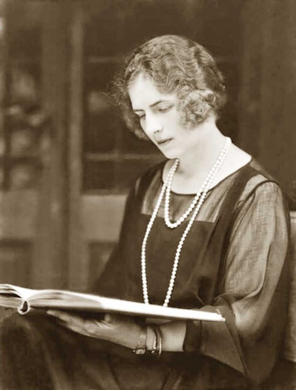 Elena, evlavioasa și modesta Regină a Românilor 129442