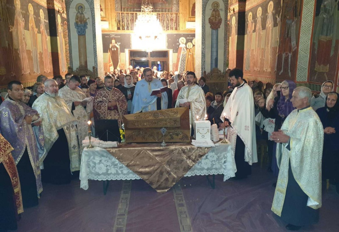 Praznicul Sfintei Parascheva în Arhiepiscopia Craiovei 129457