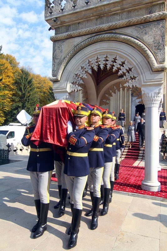 Mama Regelui Mihai I, reînhumată  la Curtea de Argeș 129671