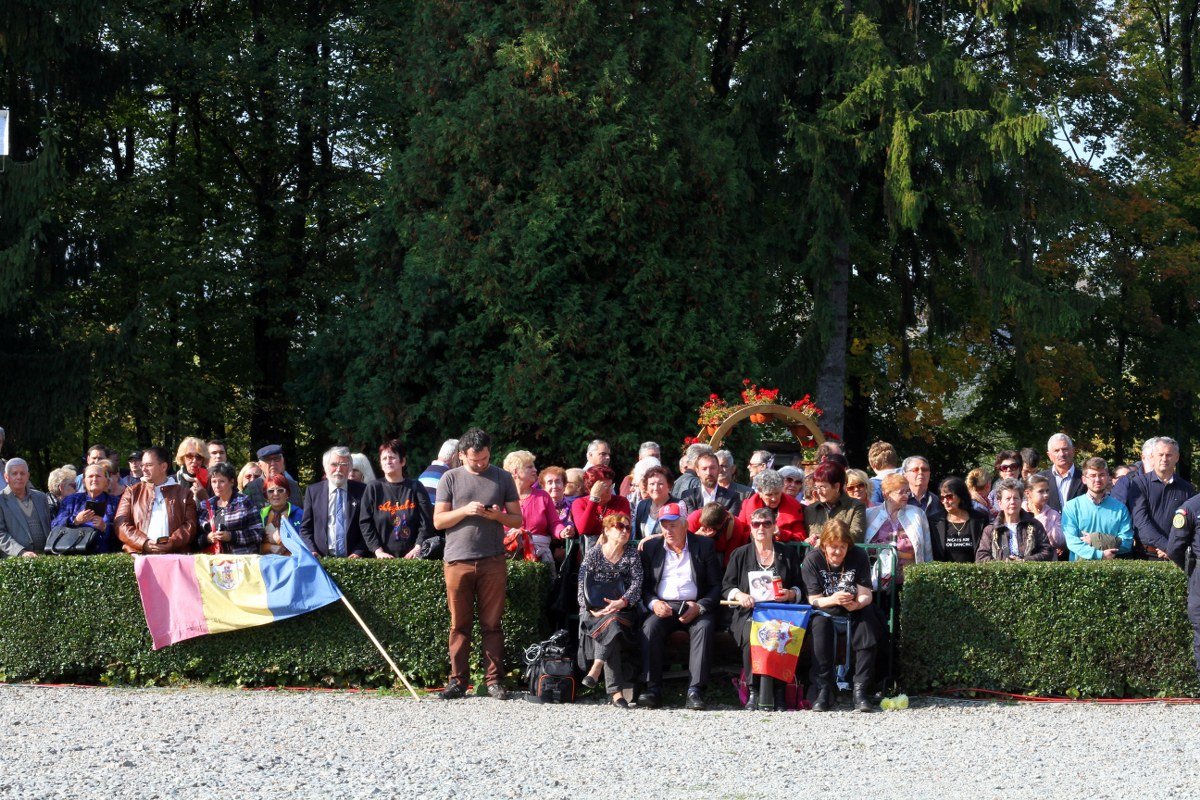 Mama Regelui Mihai I, reînhumată  la Curtea de Argeș 129673