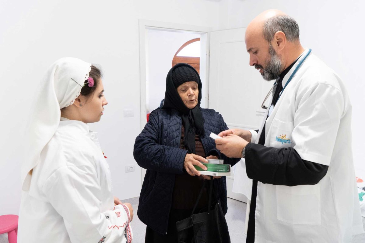 Sfințirea aşezământului parohial din localitatea gălățeană Brătulești 129535