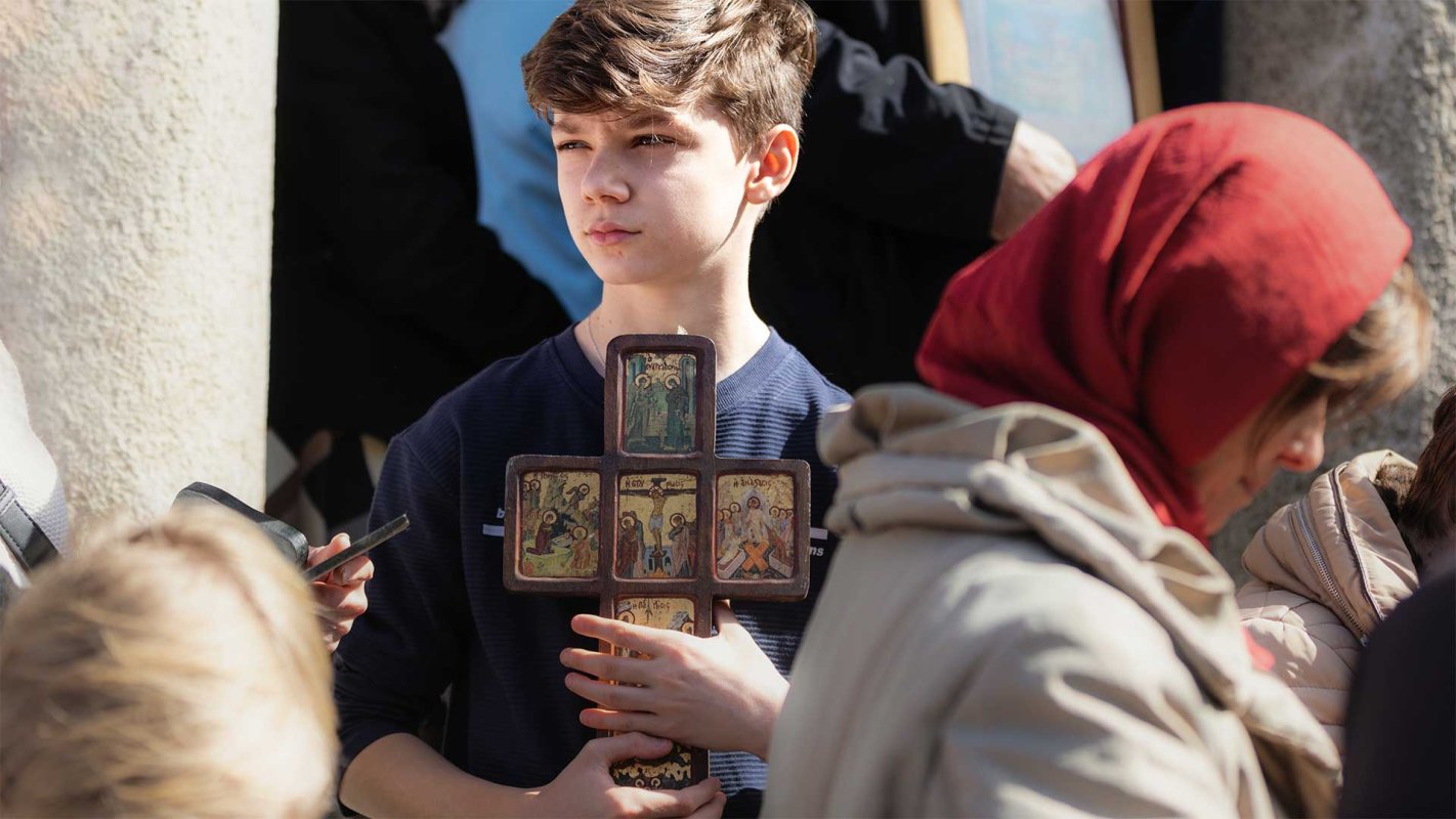 Urmarea lui Hristos în lumea de astăzi 129622