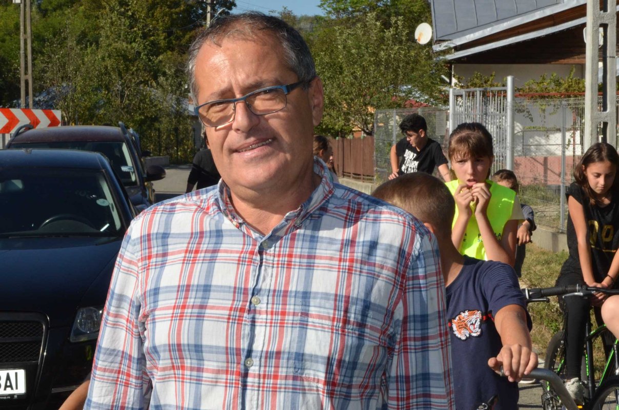 Crucea preotului de la sat 129906