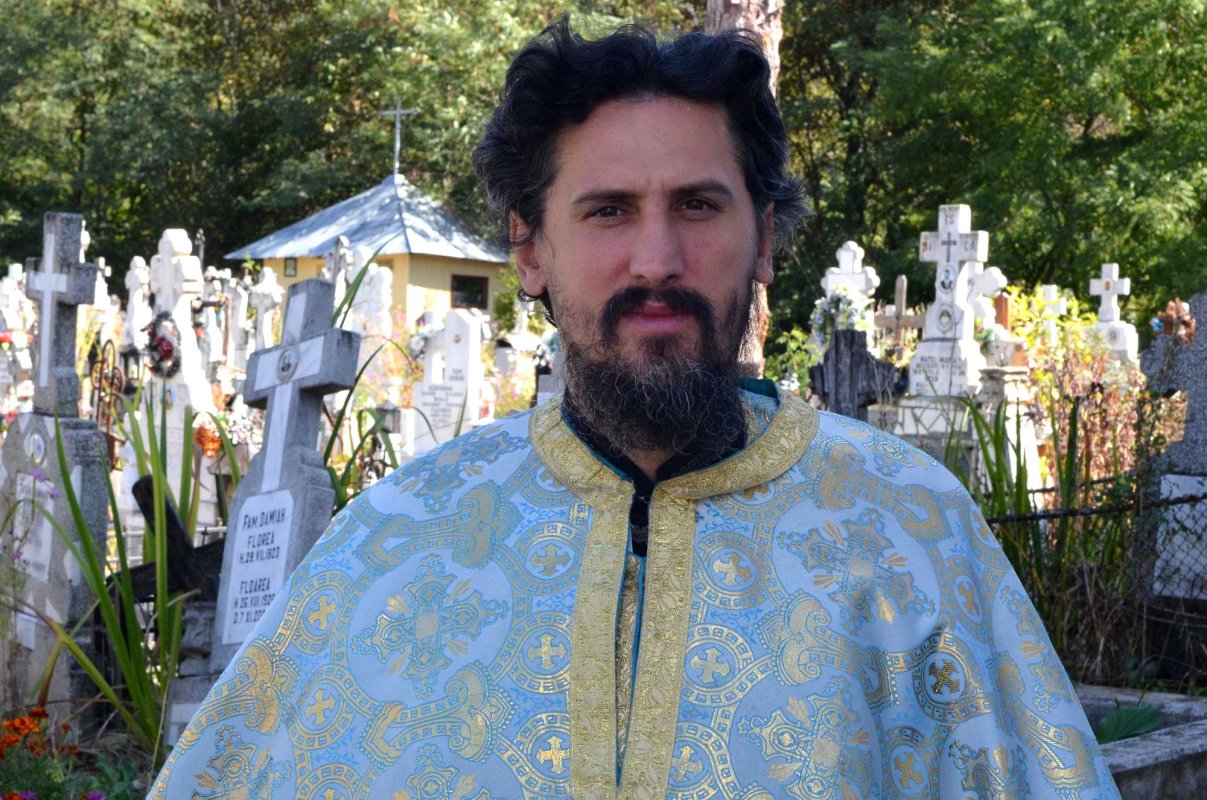 Crucea preotului de la sat 129916