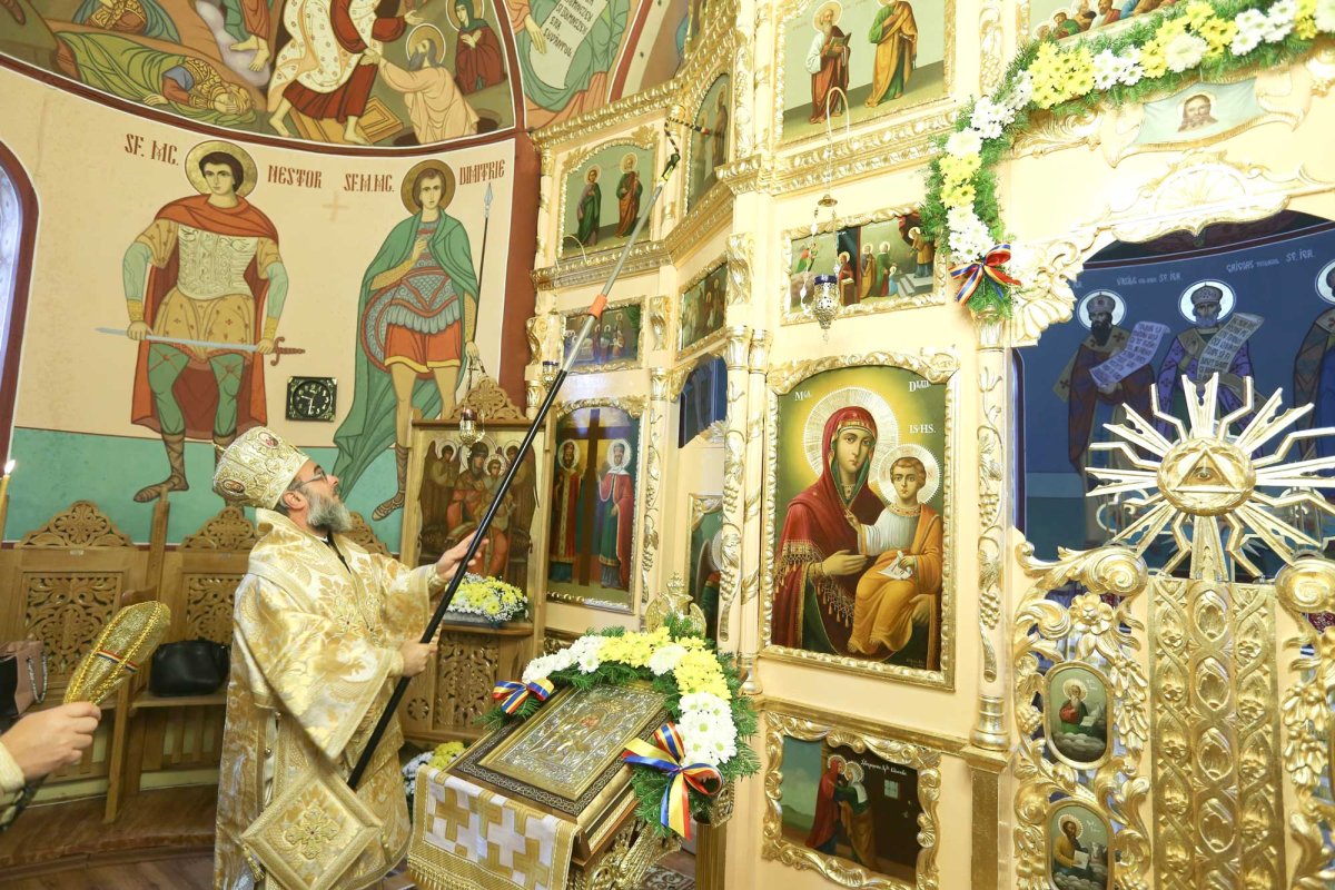 Pictură înnoită pentru o biserică din Vrancea 129931