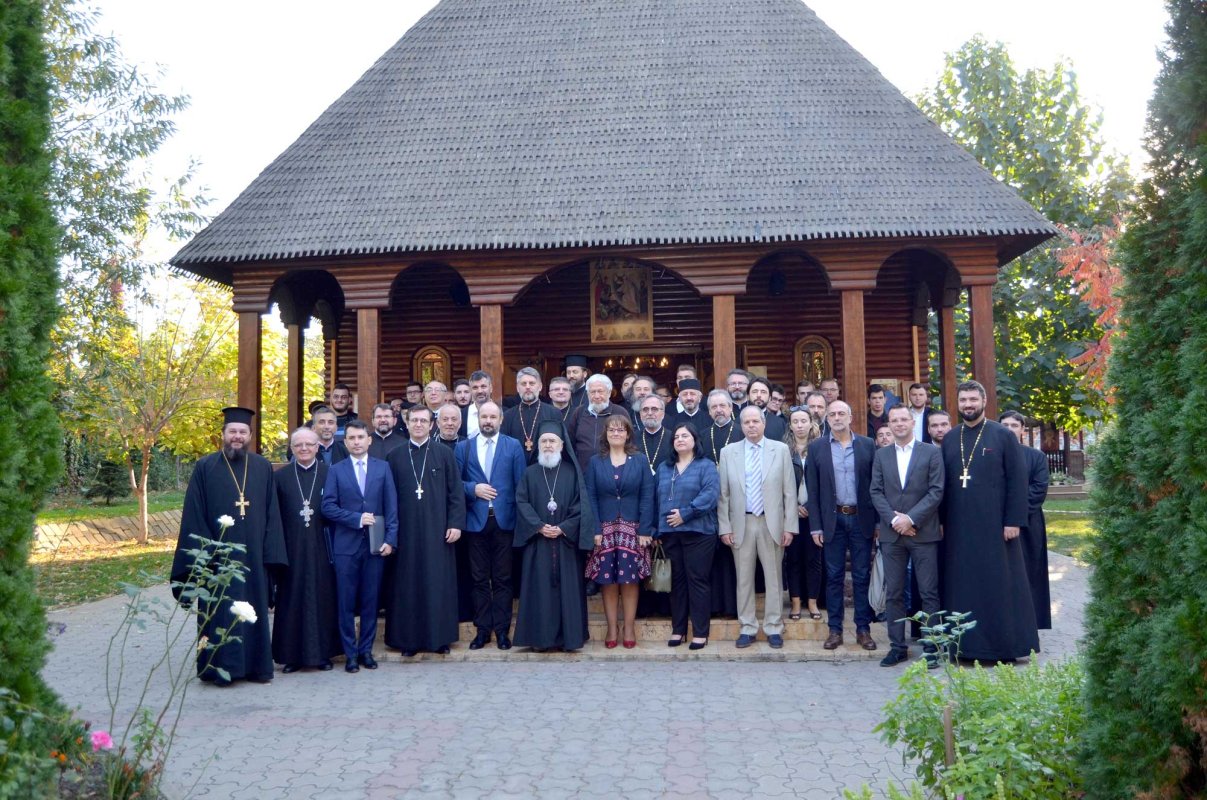 Simpozion internațional la Arad 129940