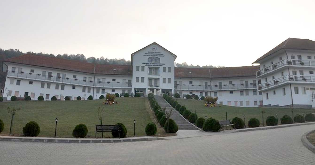 Binecuvântarea celui mai mare centru social din Episcopia Sălajului 130030