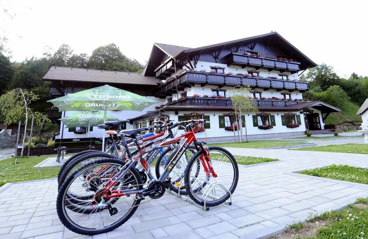 Voucherele de vacanţă au scumpit cazările 130126