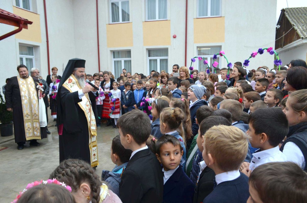 Inaugurarea şcolii din Gara Banca 130170