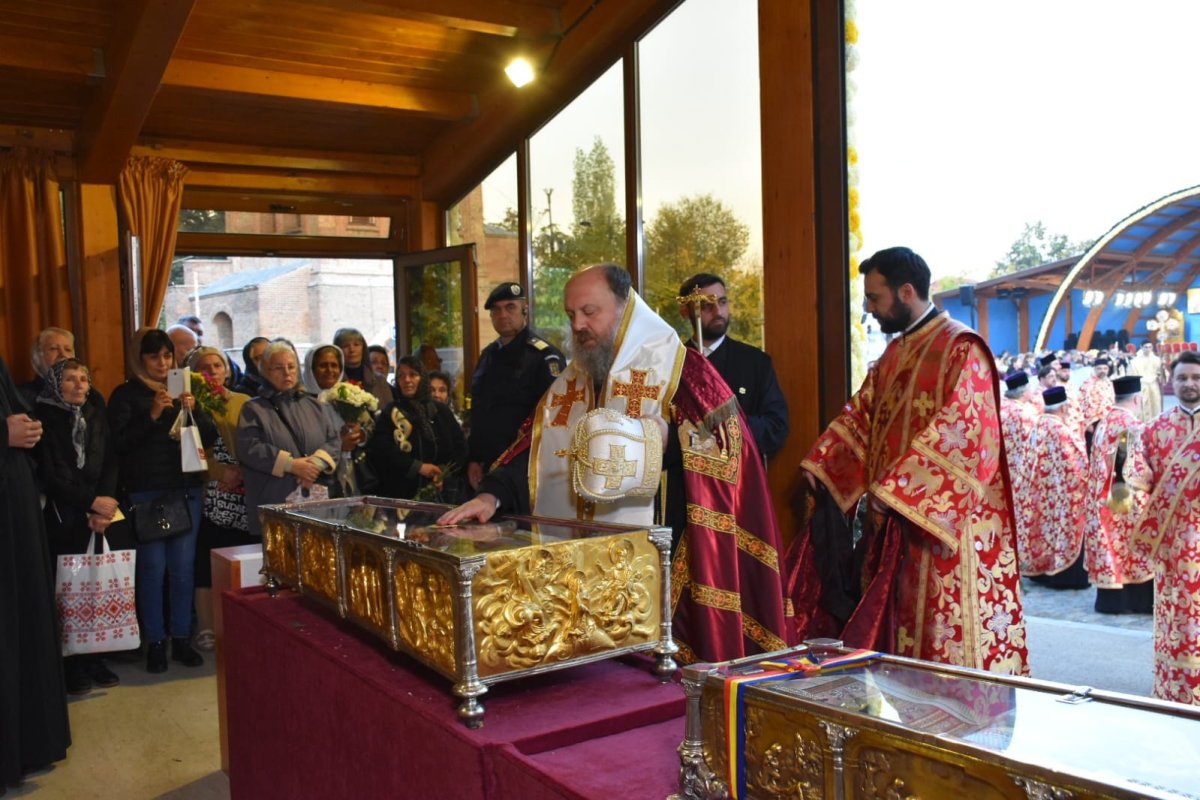 Privegherea în cinstea Mucenicului Dimitrie pe Colina Patriarhiei 130341