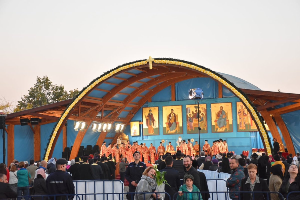 Privegherea în cinstea Mucenicului Dimitrie pe Colina Patriarhiei 130346