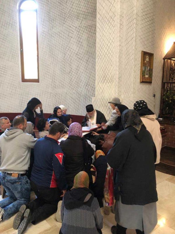 Șase decenii de strajă la racla Sfintei Filofteia 130161