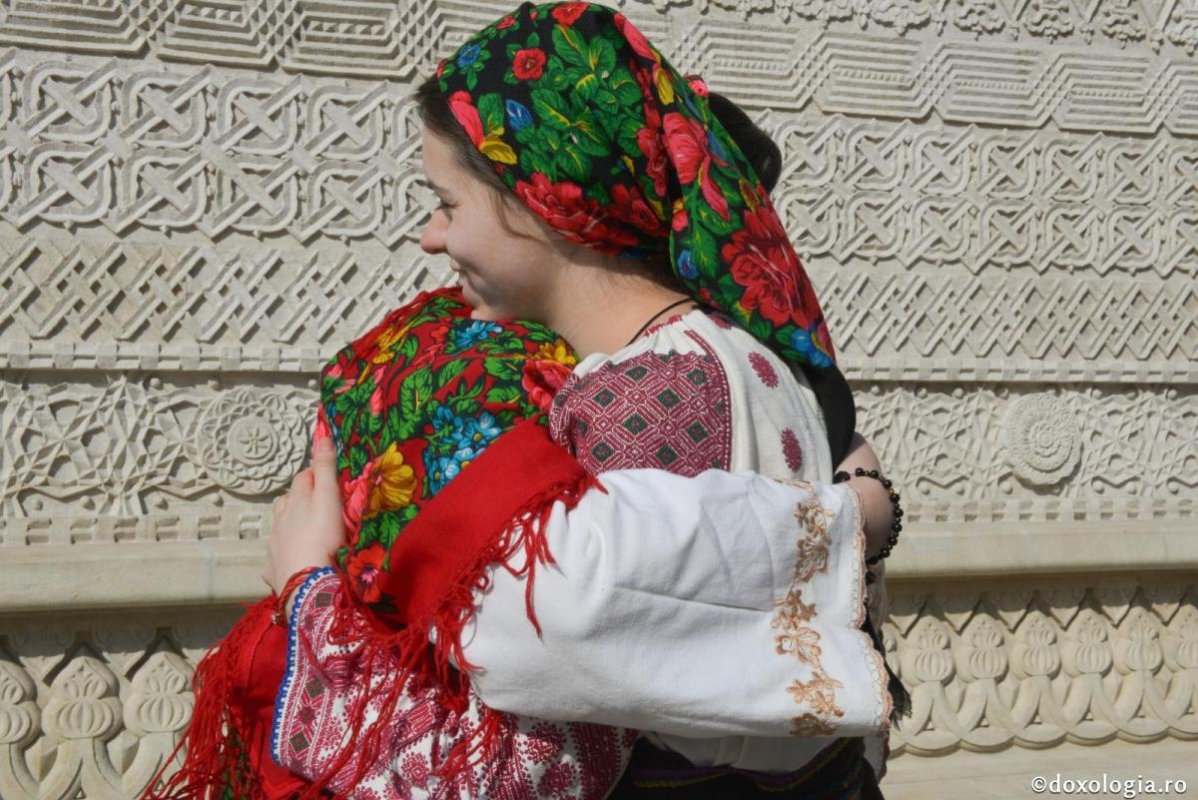 Ioan 15, 17-27; 16, 1-2 130392