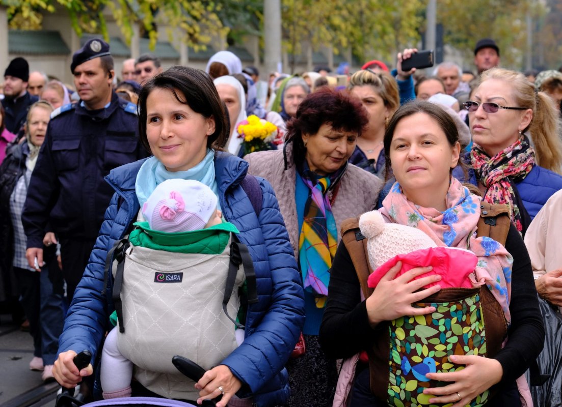 Oaspeţii Cuviosului Dimitrie în cetatea primitoare a Bucureştilor 130367
