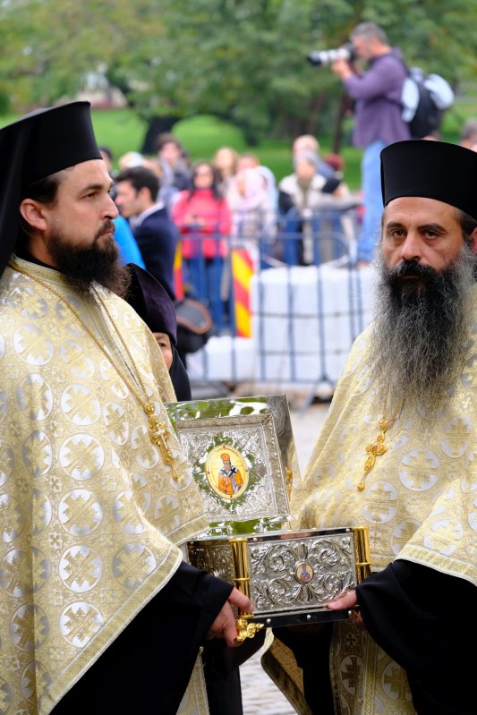 Oaspeţii Cuviosului Dimitrie în cetatea primitoare a Bucureştilor 130368