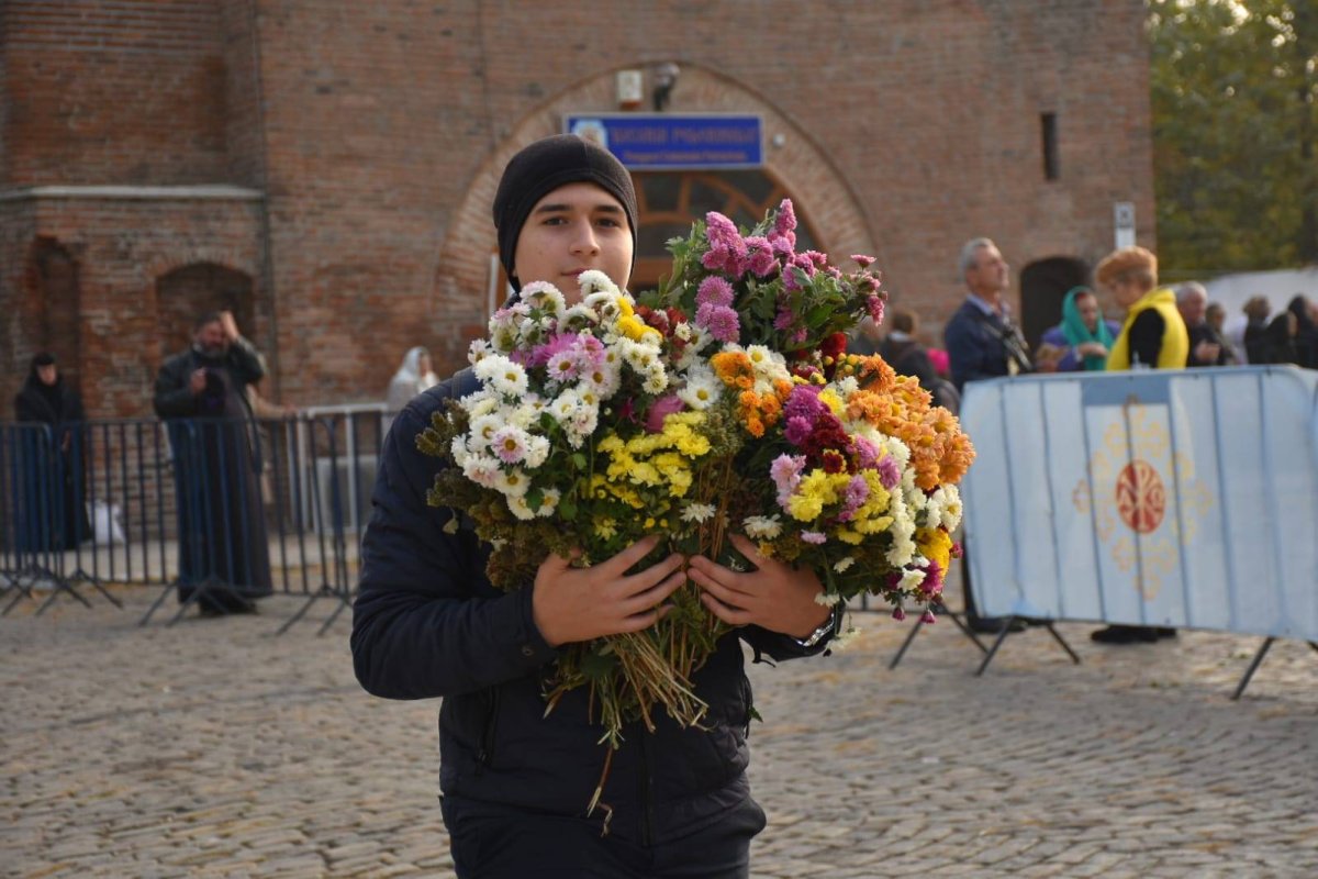 Liturghie arhierească de prăznuirea Mucenicului Dimitrie 130399