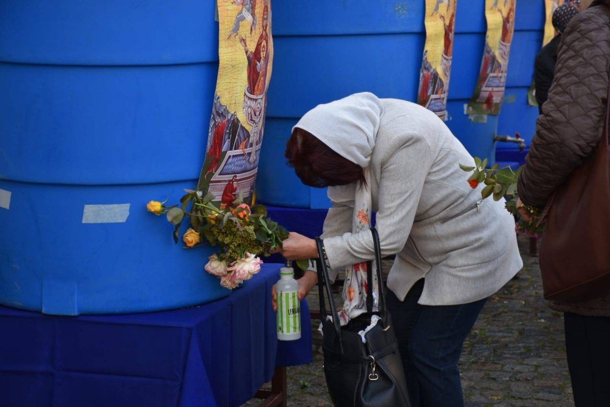 Liturghie arhierească de prăznuirea Mucenicului Dimitrie 130437