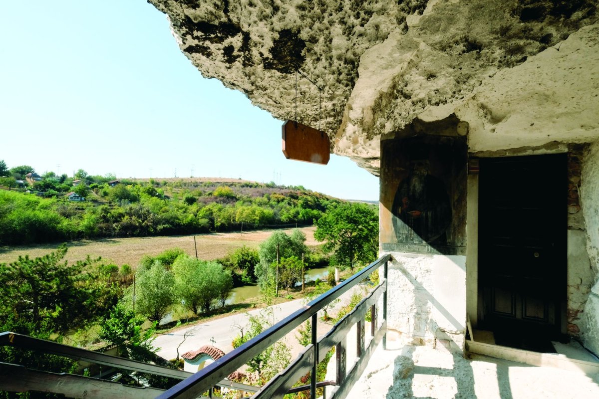 Din satul modest, strălucește astăzi în Capitala României 129874