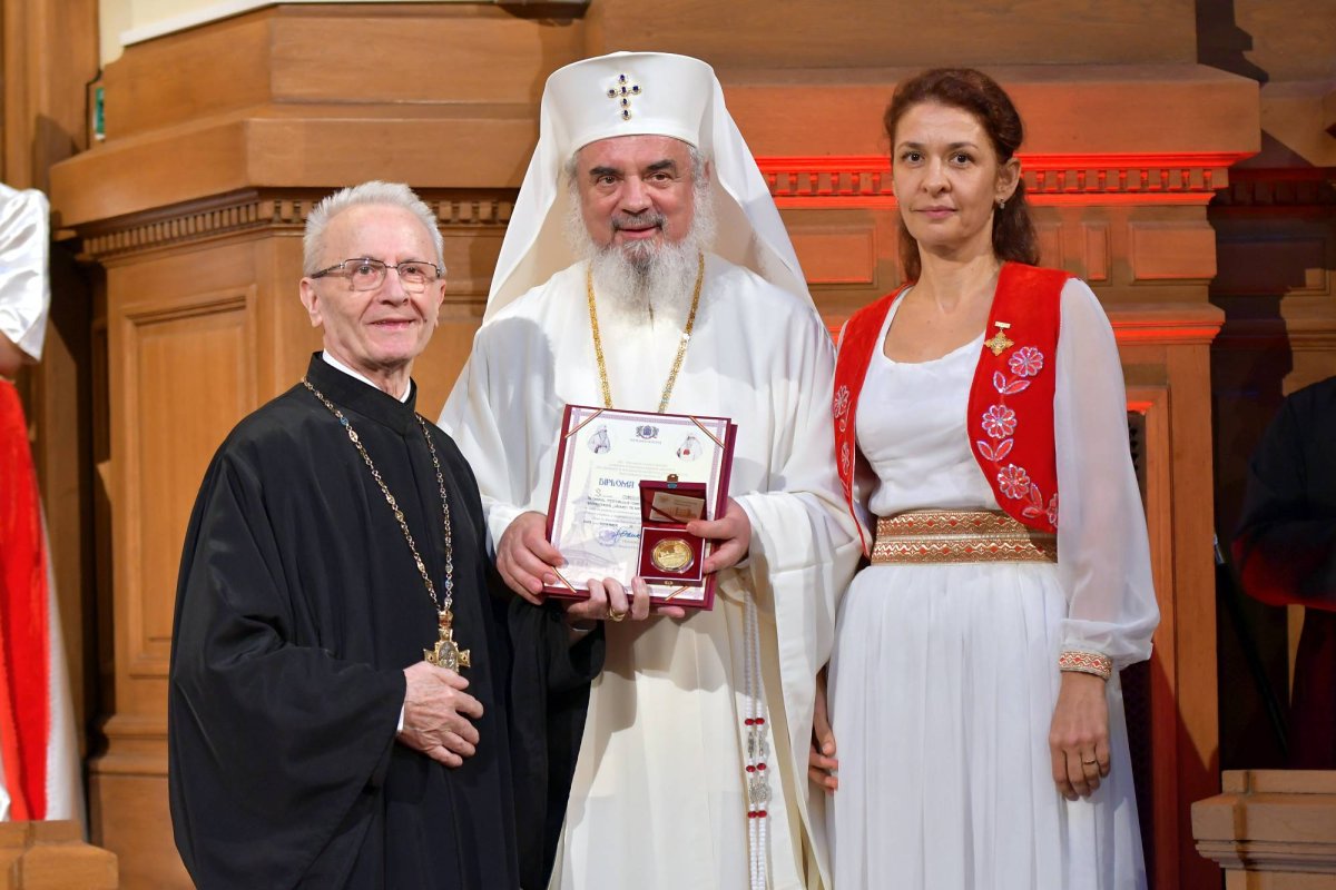 Ediția a 12-a a Festivalului-concurs „Lăudați pe Domnul!” 130725