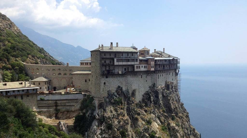 Eşti monah cu adevărat doar atunci când intri în inima ta 129851