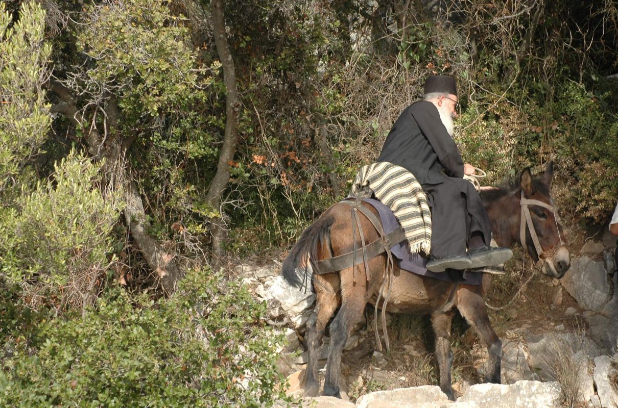 Eşti monah cu adevărat doar atunci când intri în inima ta 129852