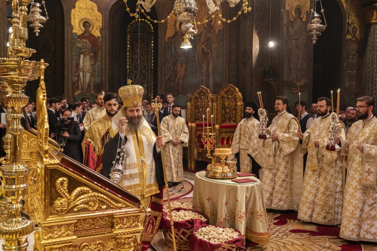 Priveghere pentru Sfântul Mitropolit Iachint la Catedrala Patriarhală 130769