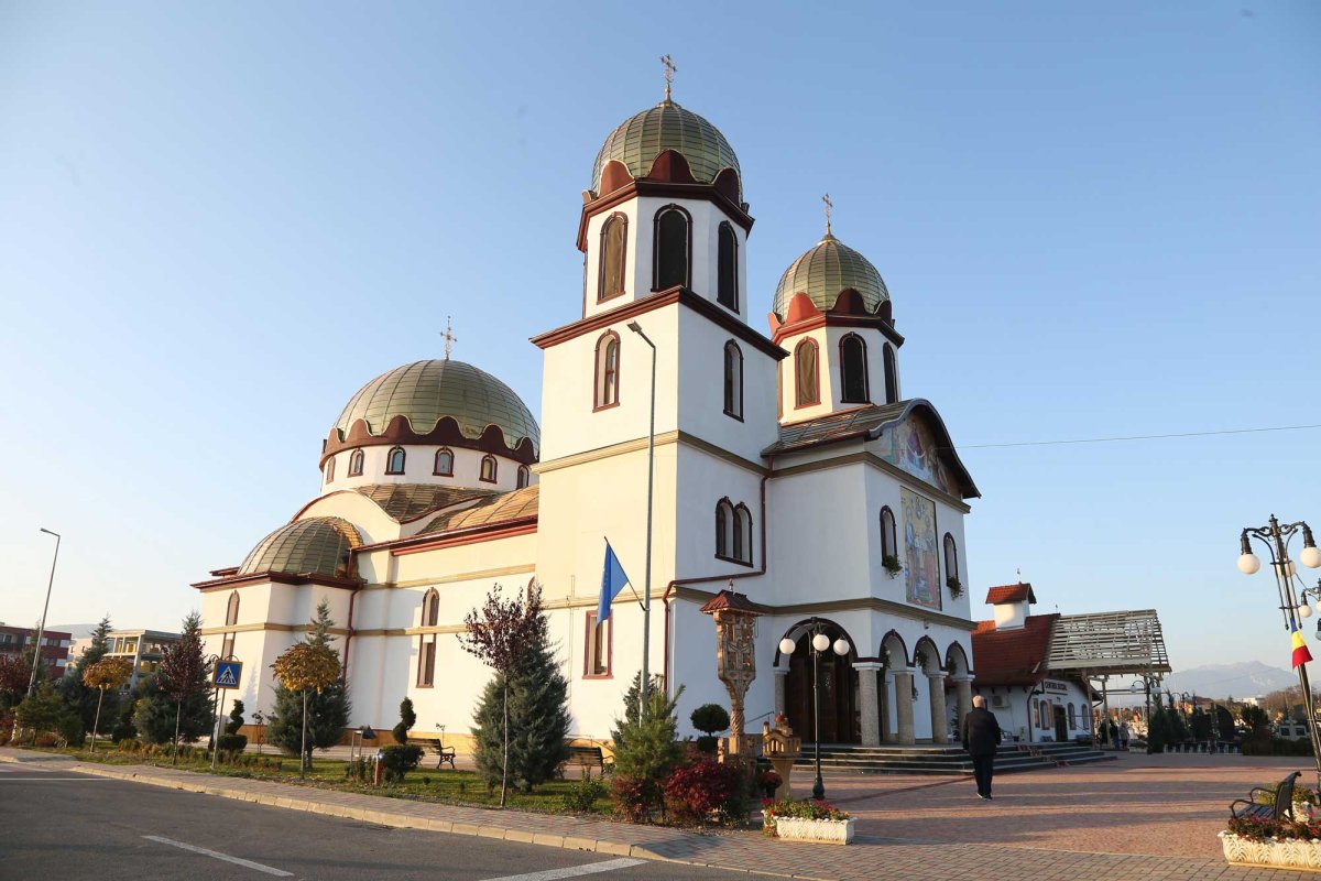 Sărbătoare la Ghimbav, Braşov 130795