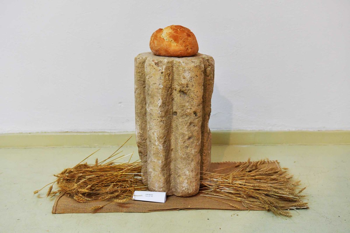 Comori ialomițene de tradiții, artă și istorie 130945