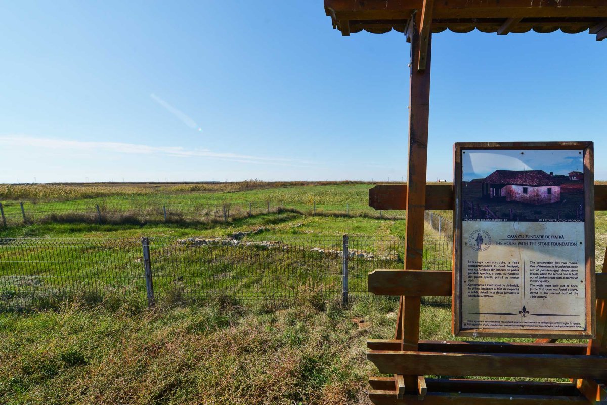 Comori ialomițene de tradiții, artă și istorie 130960