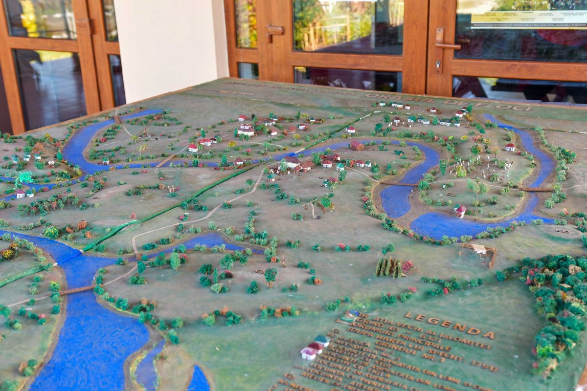 Comori ialomițene de tradiții, artă și istorie 130970