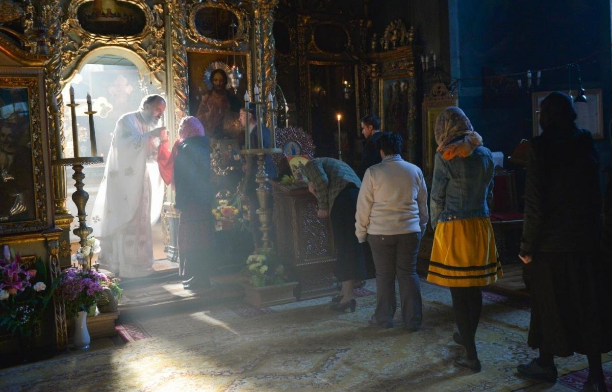 Luca 6, 46-49; 7, 1 130995