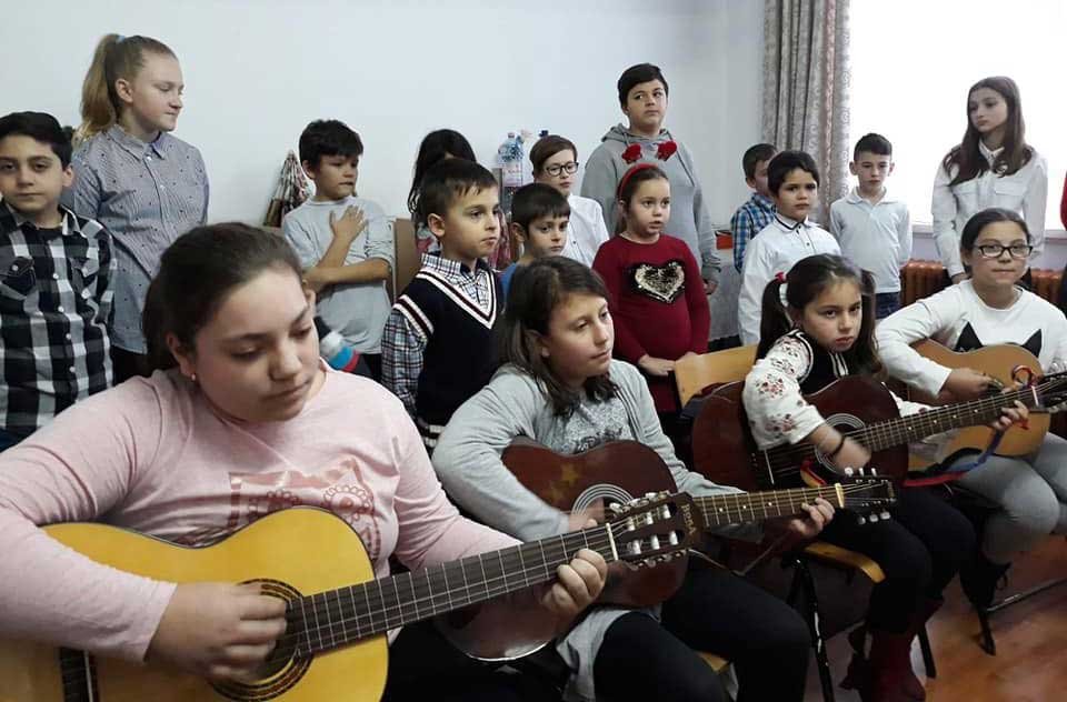 Ocrotire pentru copii în centrele „Filantropia” Alba Iulia 131041