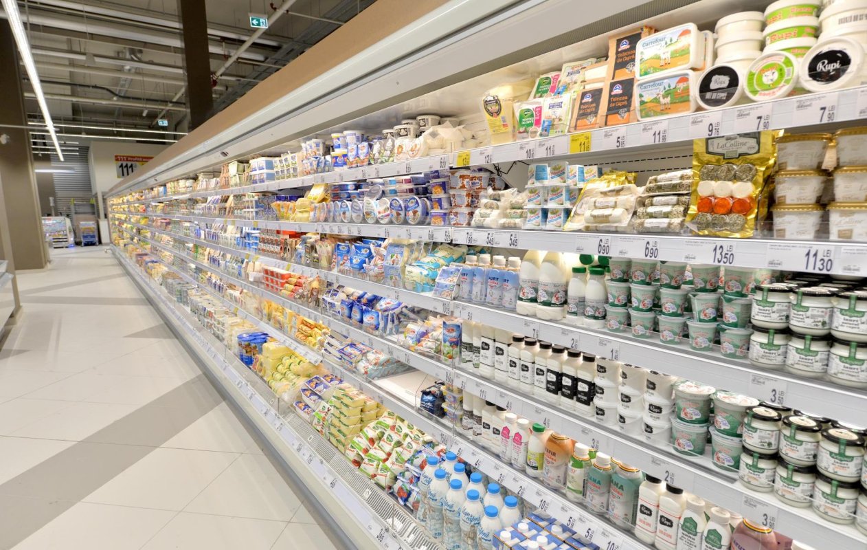 Sancţiuni pentru două magazine Carrefour 131045