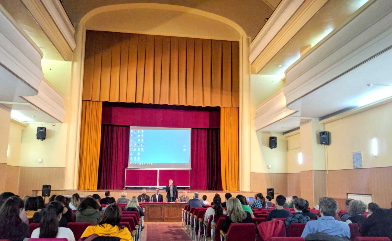 Concursul „Primii cărturari ai limbii române” în București 131095