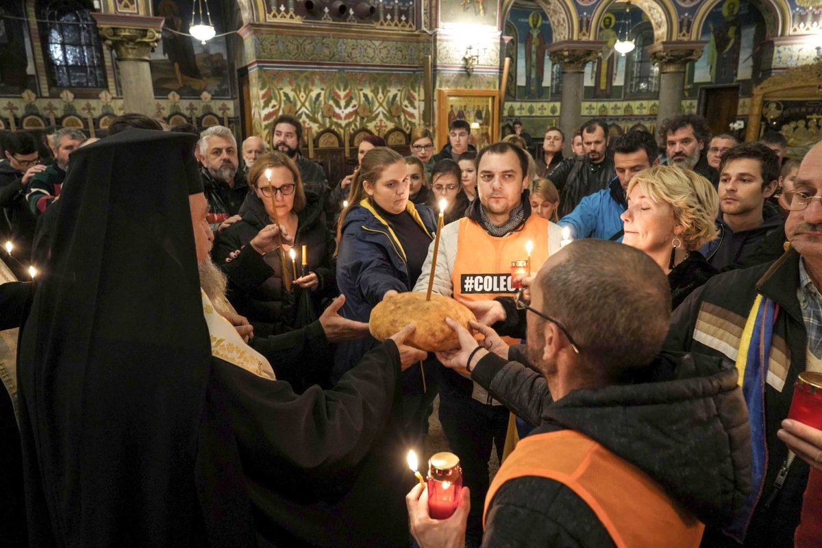 Pomenire la Sibiu pentru victimele din Colectiv 131153