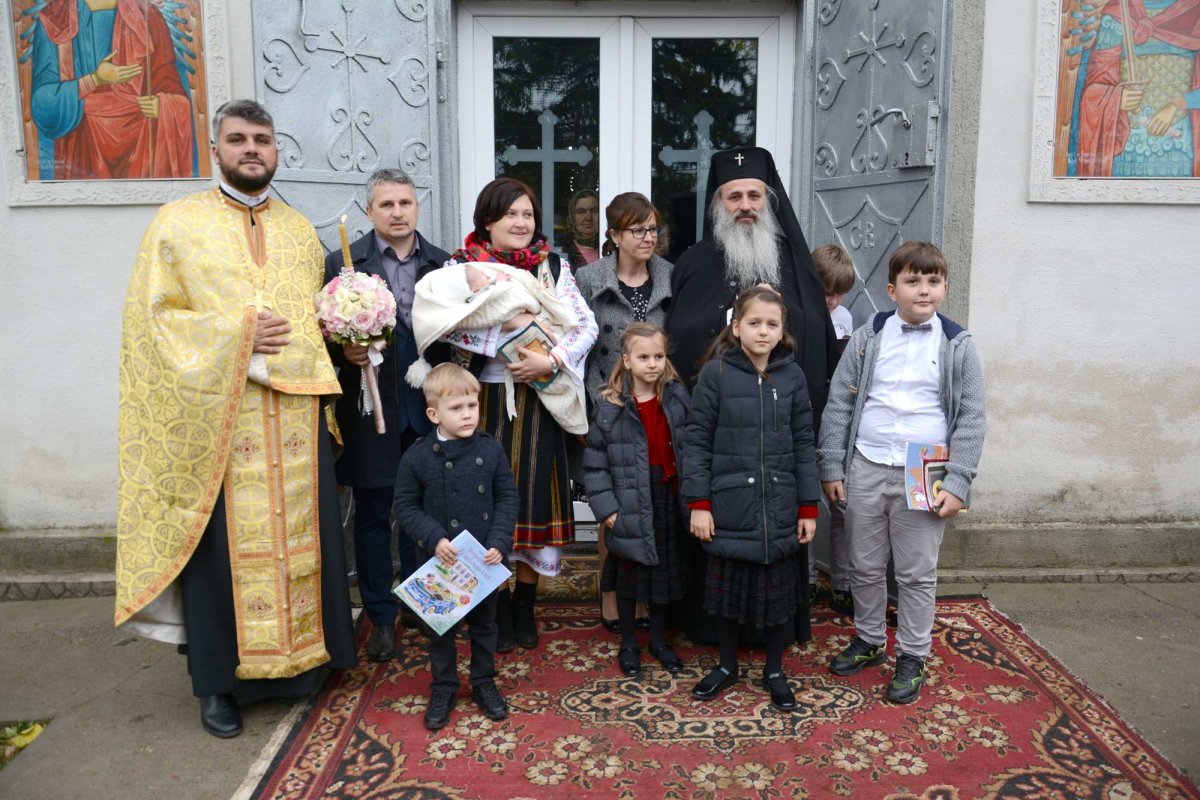 Slujire arhierească în Draxini, Botoşani 131216