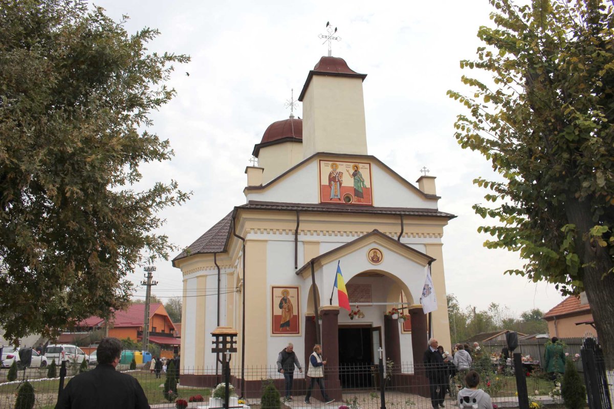 Biserica parohială din Moreni, județul Dolj, a fost resfinţită 131332