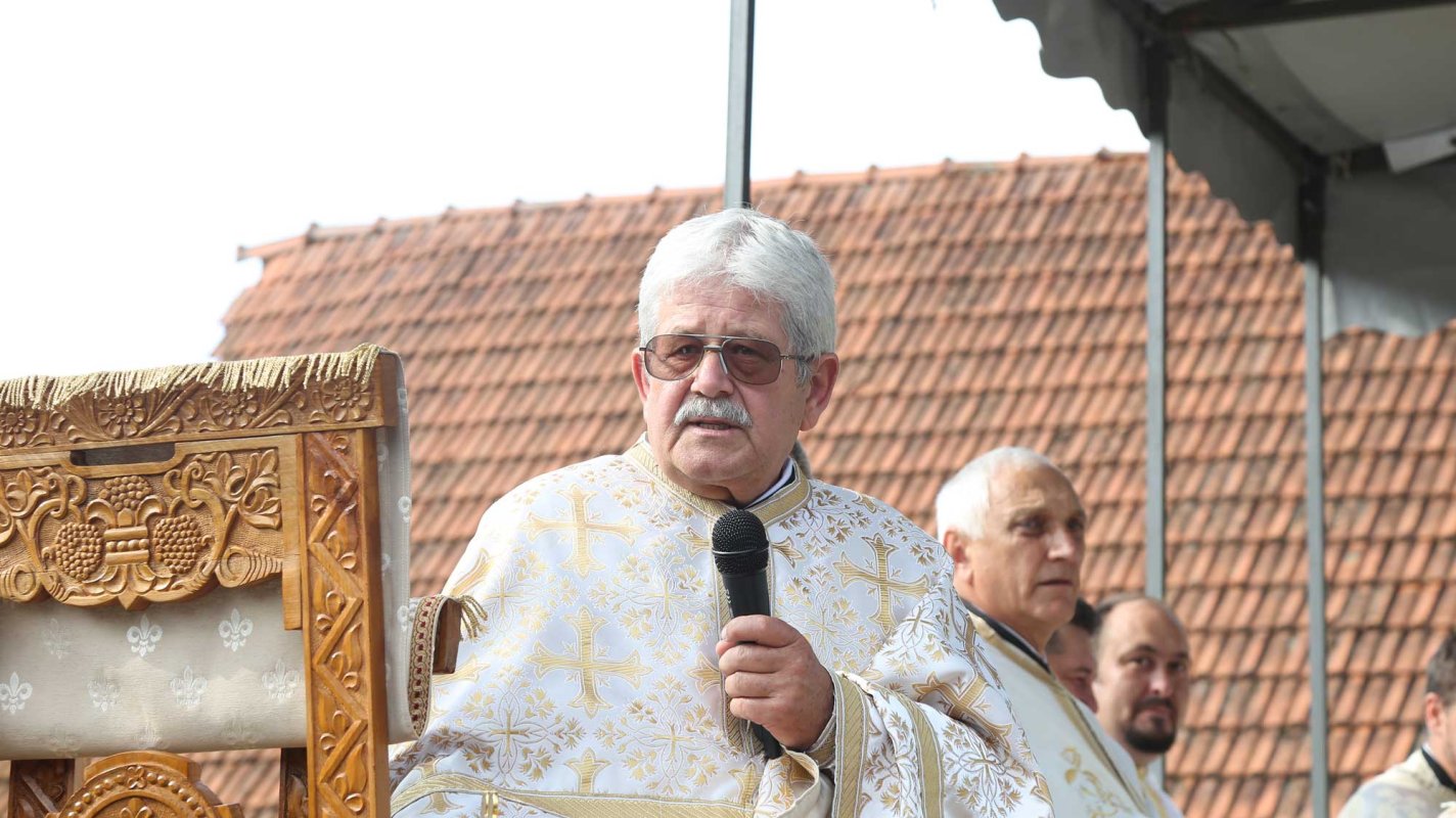 Două biserici renovate într-un sat cu 15 locuitori 131318