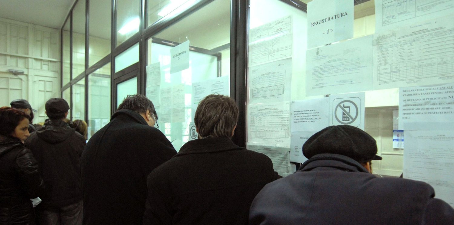 Întreprinzătorii cer debirocratizarea urgentă a administraţiei 131474