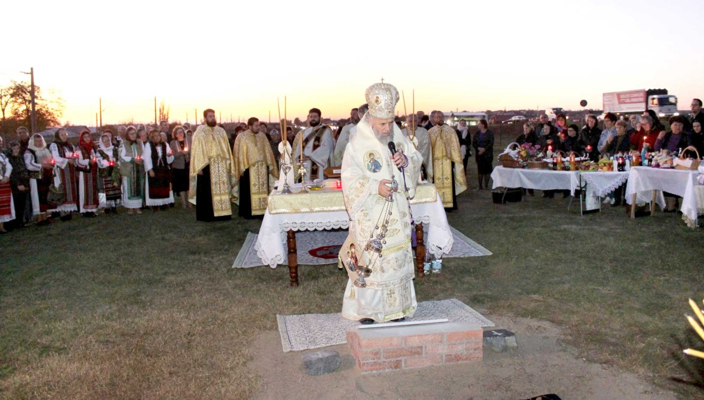 Piatră de temelie pentru o nouă biserică în județul Galați 131536