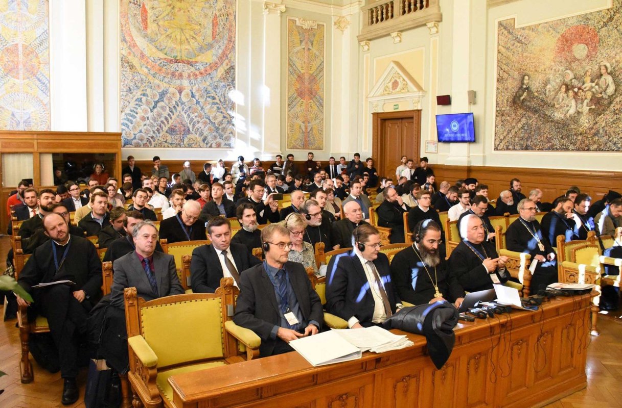 Simpozion dedicat satului și spiritului românesc la Cluj-Napoca 131549