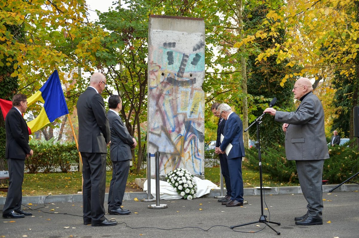 Eveniment istoric la Academia Română 131736