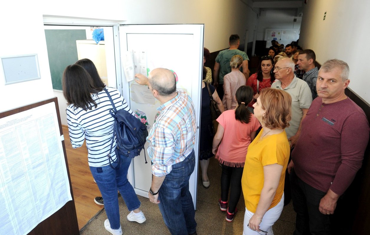 Numărul total al alegătorilor 131825