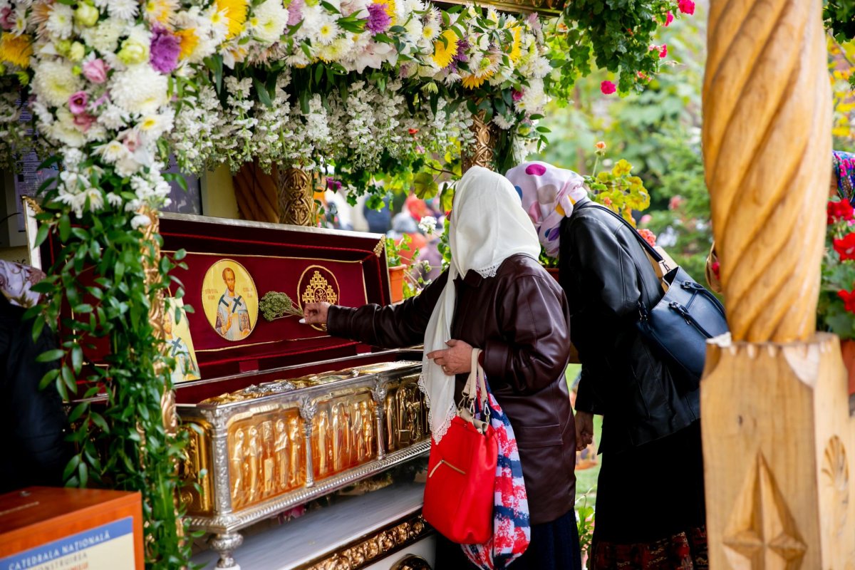 Exegetul cuvintelor dumnezeiești, cinstit la Paraclisul Catedralei Naționale 132236