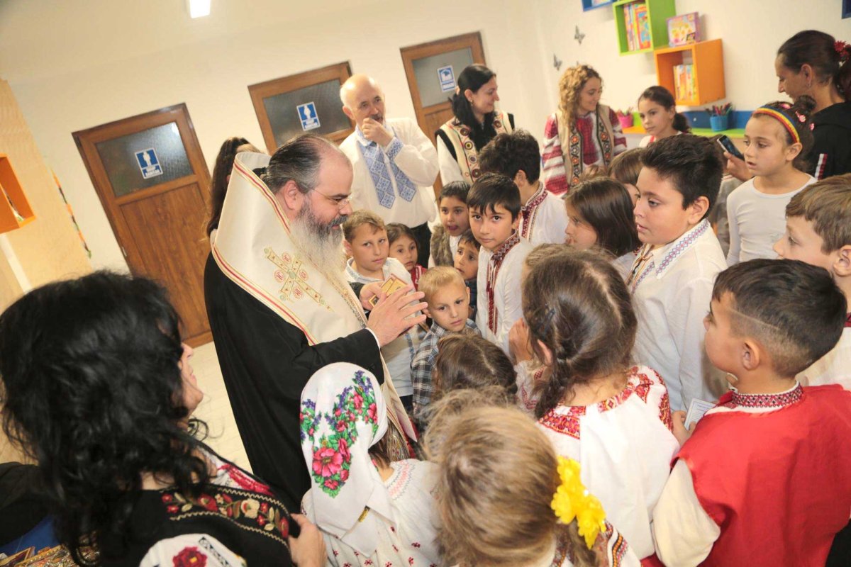 „Fiecare centru social, un loc al dragostei” 132159