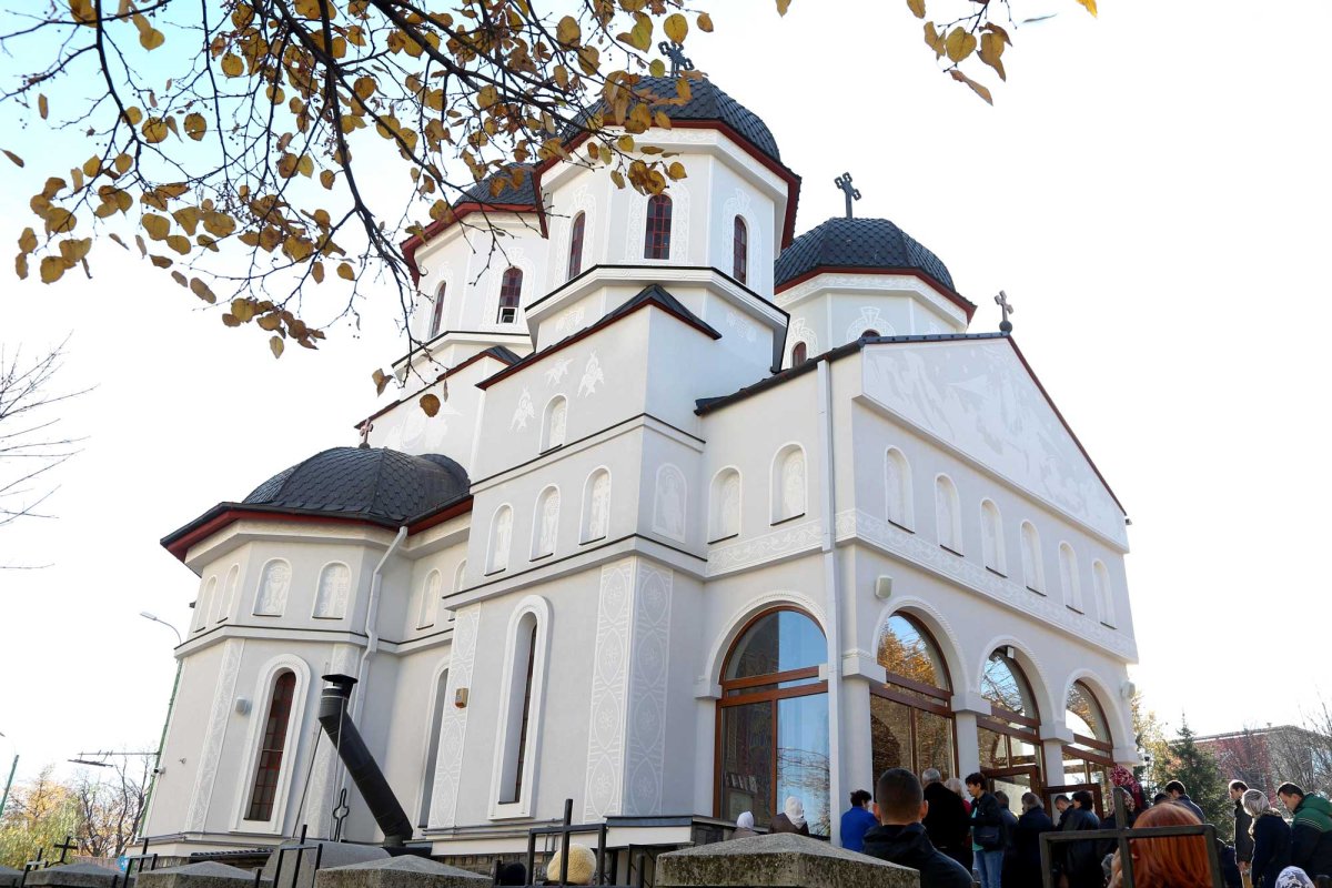 Sărbătoare în cartierul „Tractorul” din Brașov 132177