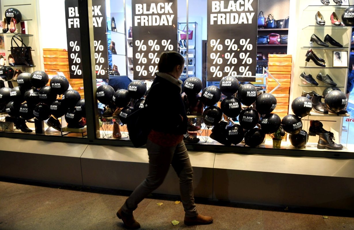 ANPC: Verificaţi istoricul preţurilor când faceţi cumpărături de Black Friday 132352