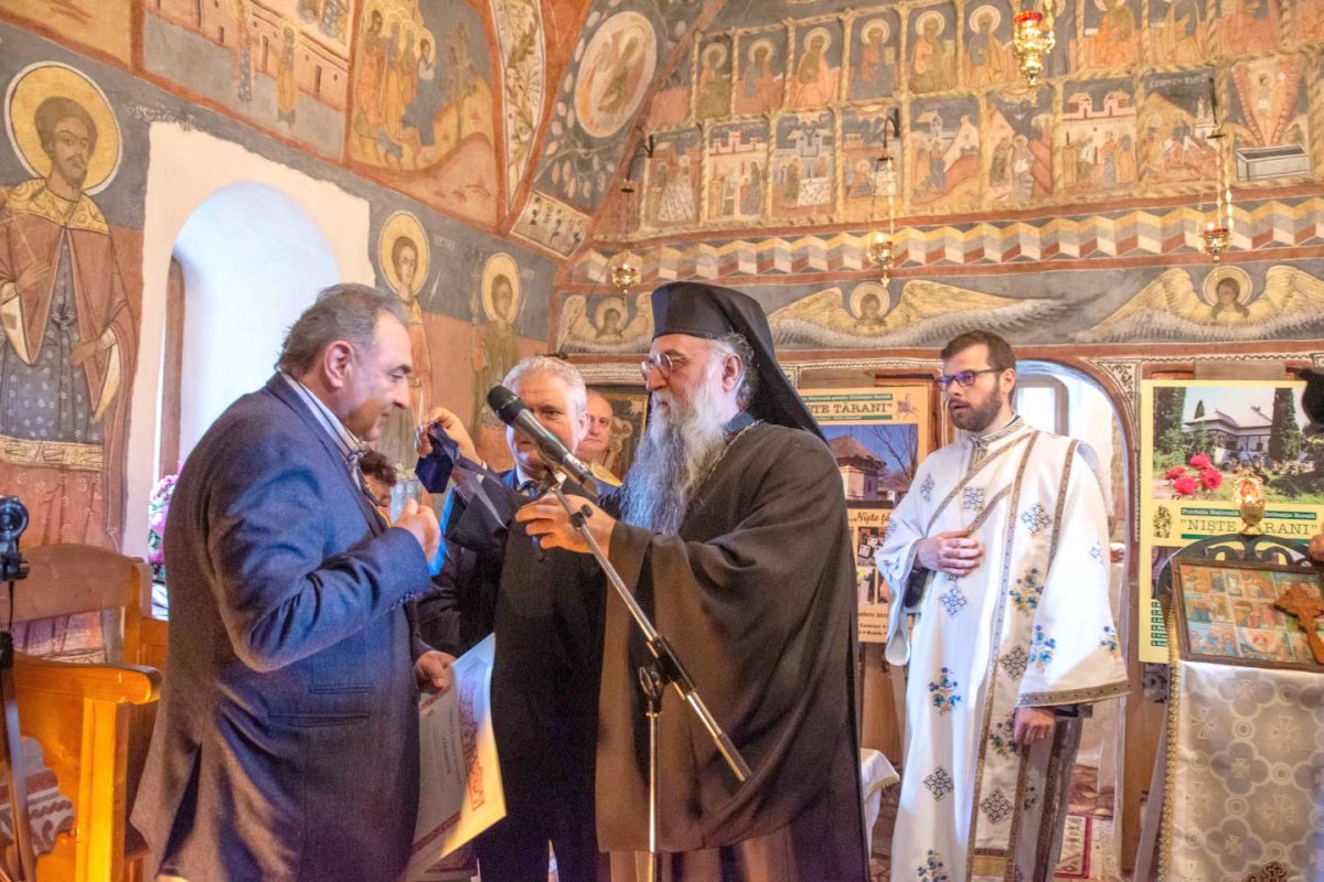 Gala Fundaţiei Naţionale pentru Civilizaţie Rurală în județul Vâlcea 132313