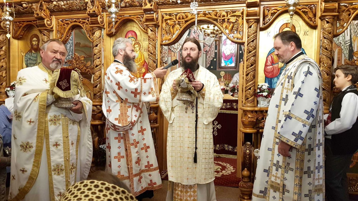 Slujire arhierească la Suceava 132230