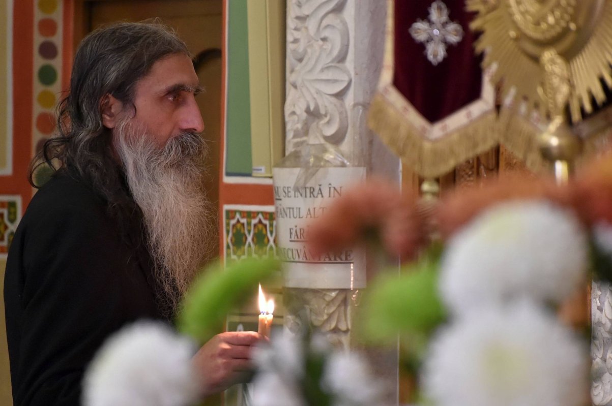 Sfântul Cuvios Paisie de la Neamţ, sărbătorit în Capitală 132456